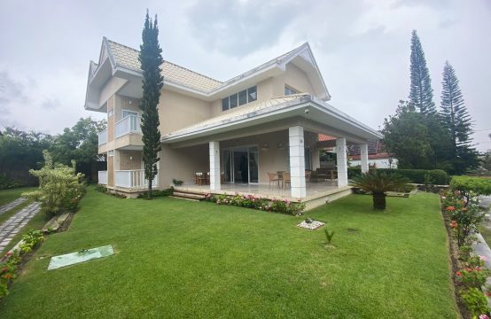 Vendo casa em condomínio