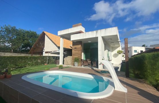 VENDO CASA EM CONDOMÍNIO