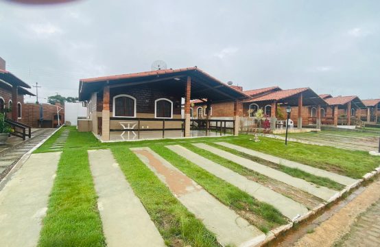 Vendo casa em condomínio