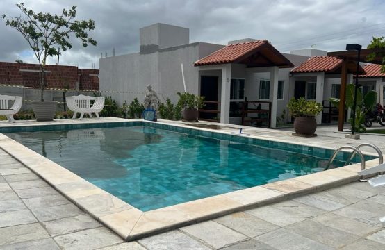 Vendo casa em condomínio