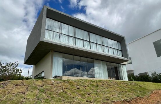 Vendo casa em Gravatá