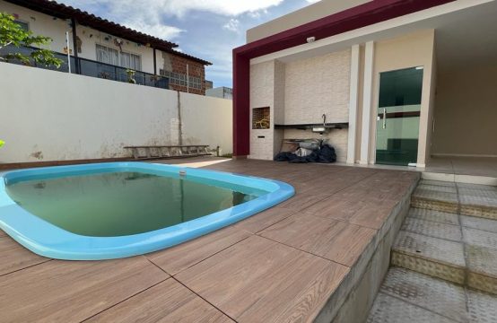 Vendo casa fora de  condomínio.