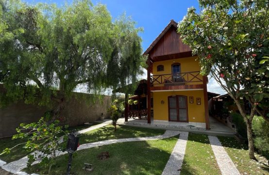 Casa a venda em condomíno em Gravatá