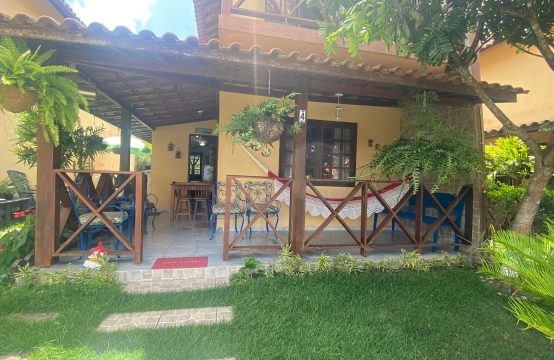 Casa a venda em condomínio fechado em Gravatá.