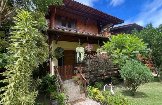 Casa a venda em  condomínio fechado em Gravatá