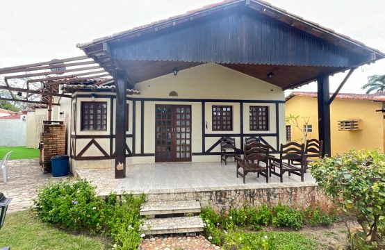 casa a venda em condomínio