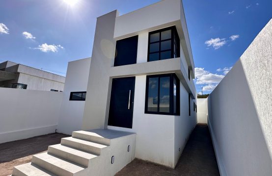 Casa a venda fora de condomínio