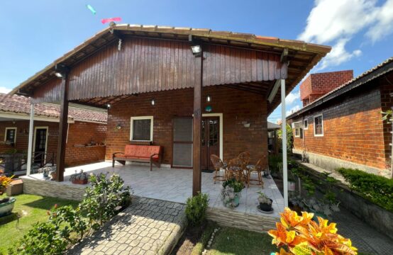 casa a venda em condominio