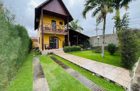 Chalé a venda em condominio