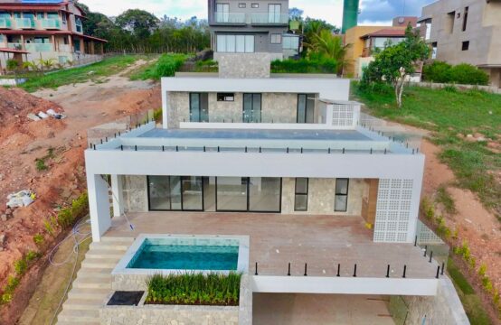 Casa a venda em Condominio